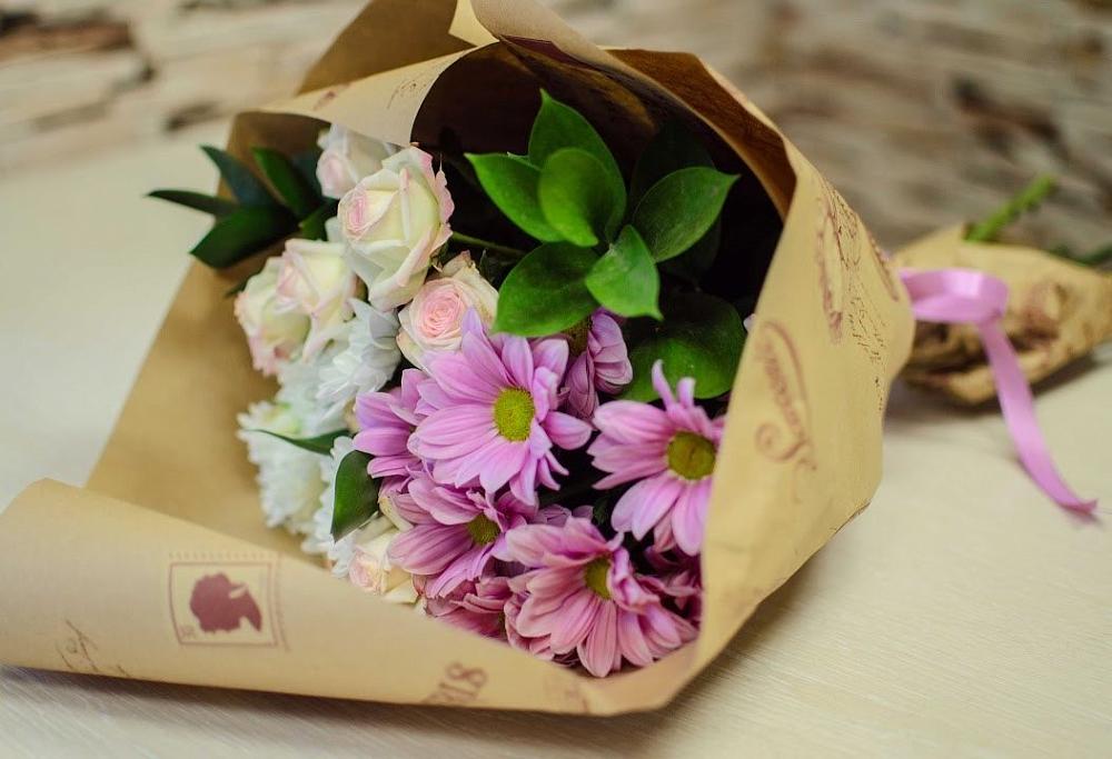 Букет цветов из: Розы и Хризантемы в Курсавке