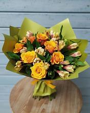 Букет цветов из:  Альстромерии и Розы в Курсавке