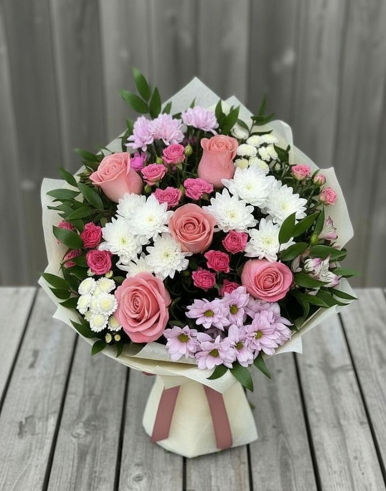 Букет цветов из: Альстромерии, Гвоздики, Розы и Хризантемы в Курсавке