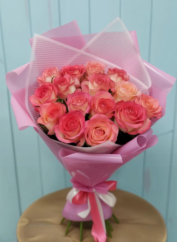 Букет 15 Розовых роз Равель в Курсавке