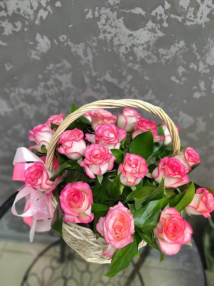 Цветочная композиция из Розы в корзине в Курсавке