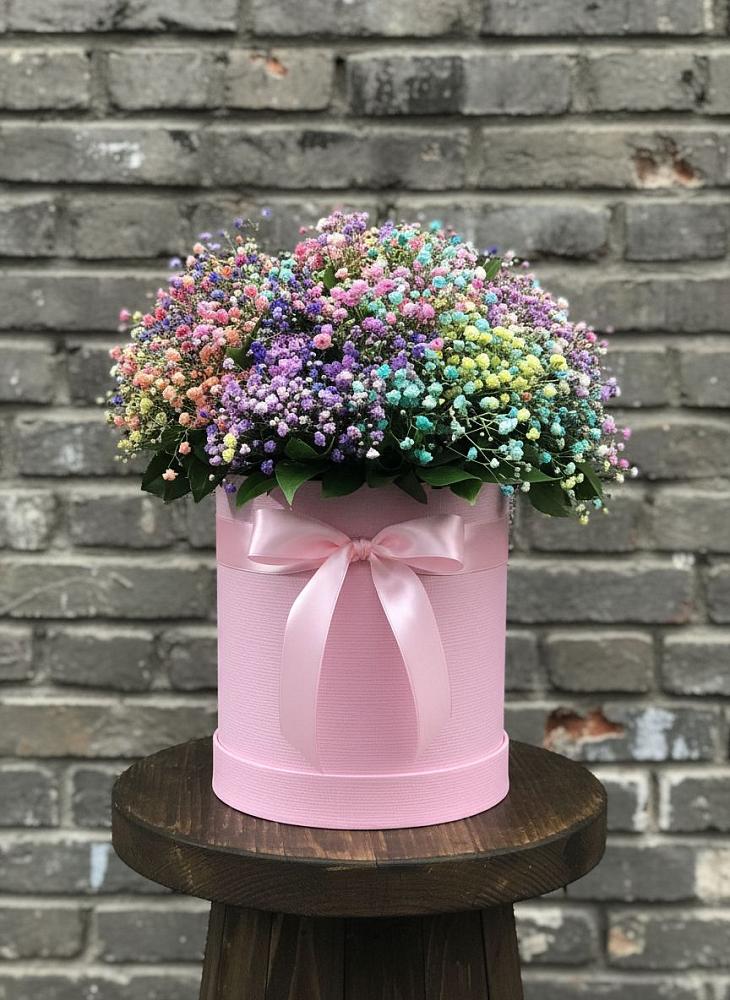 Цветочная композиция из Гипсофила и Розы в шляпной коробке в Курсавке