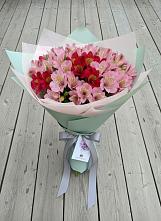 Букет цветов из:  Альстромерии #REPLACE_PRED# Курсавке