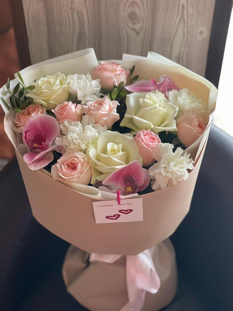 Букет цветов из: Орхидеи, Розы и Гвоздики в Курсавке