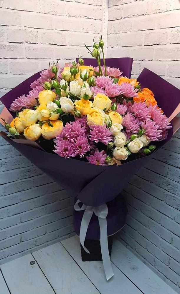 Букет цветов из: Хризантемы и Розы в Курсавке