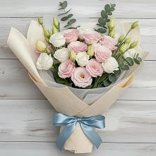 Букет цветов из:  Лизиантусы в Курсавке