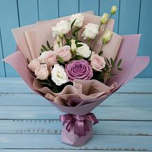 Букет цветов из:  Розы и Лизиантусы в Курсавке