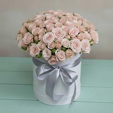 Цветочная композиция из Розы в шляпной коробке в Курсавке