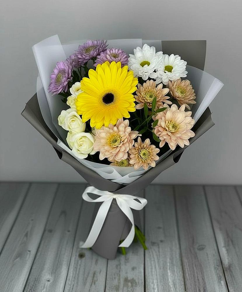 Букет цветов из: Розы, Герберы и Хризантемы в Курсавке