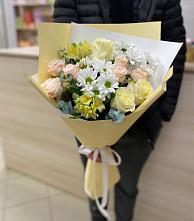Букет цветов из:  Альстромерии, Розы и Хризантемы в Курсавке