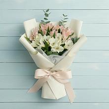 Букет цветов из:  Альстромерии в Курсавке