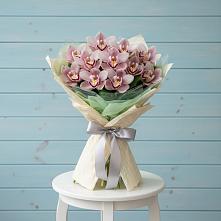 Букет цветов из:  Орхидеи и Розы в Курсавке