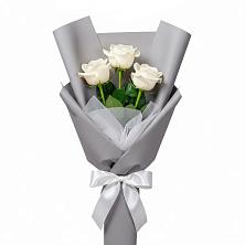 Букет 3 белые розы в Курсавке