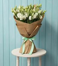 Букет цветов из:  Лизиантусы в Курсавке