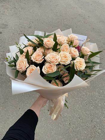 Букет Кремовые розы Латте в Курсавке