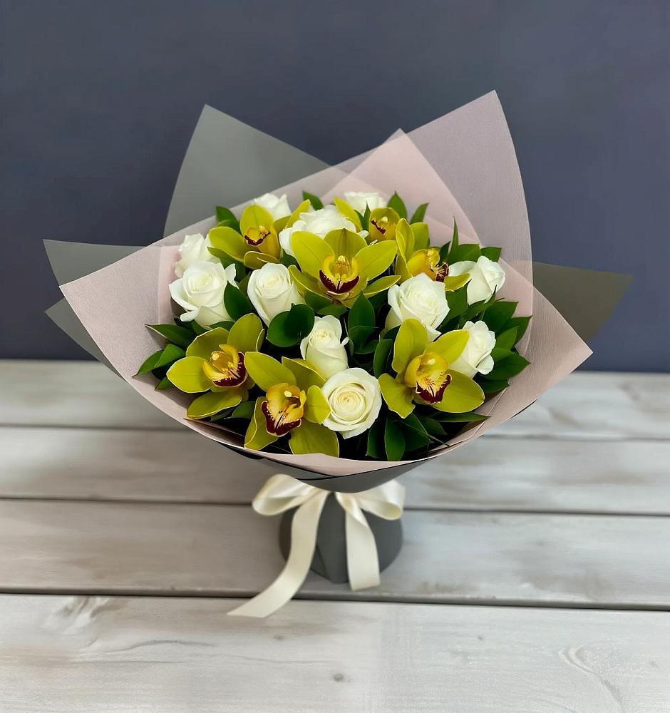 Букет цветов из: Орхидеи и Розы в Курсавке