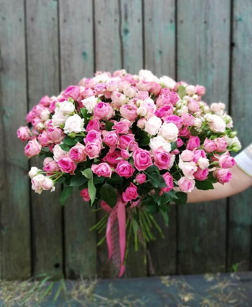 Букет Розовые кустовые розы Натали и Лав Лидия в Курсавке