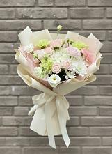 Букет цветов из:  Гвоздики, Розы, Лизиантусы и Хризантемы в Курсавке