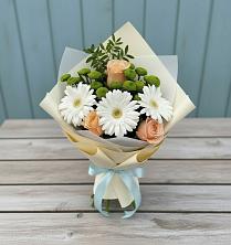 Букет цветов из:  Герберы, Розы и Хризантемы в Курсавке