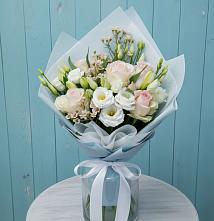 Букет цветов из:  Розы и Лизиантусы #REPLACE_PRED# Курсавке