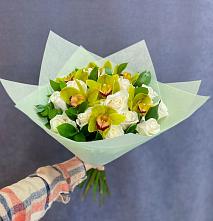 Букет цветов из:  Орхидеи и Розы в Курсавке